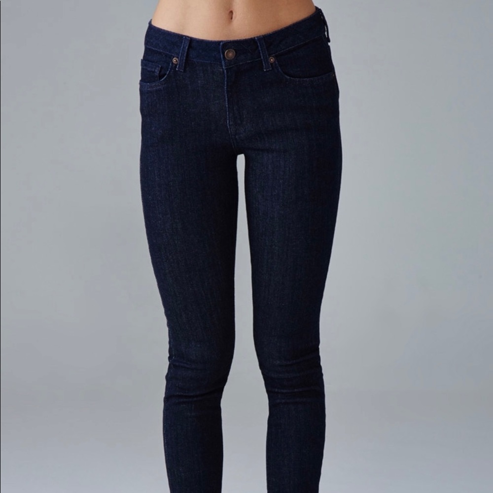 Deep Blue Forever 21 Mid-Rise Skinny Denim Jeans